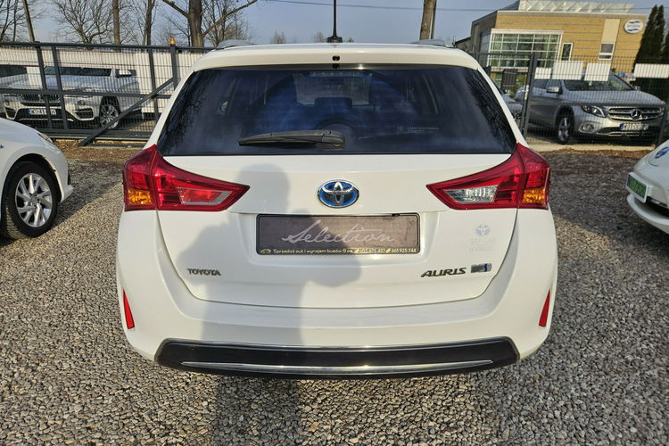 Toyota Auris 1.8 HSD 136KM Kamera Bardzo ładny zdjęcie 4