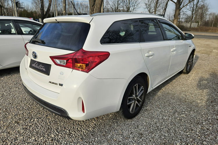 Toyota Auris 1.8 HSD 136KM Kamera Bardzo ładny zdjęcie 6