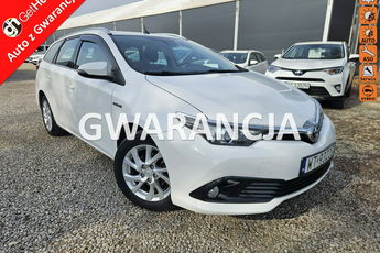 Toyota Auris 1.8 HSD 136KM Kamera Bardzo ładny