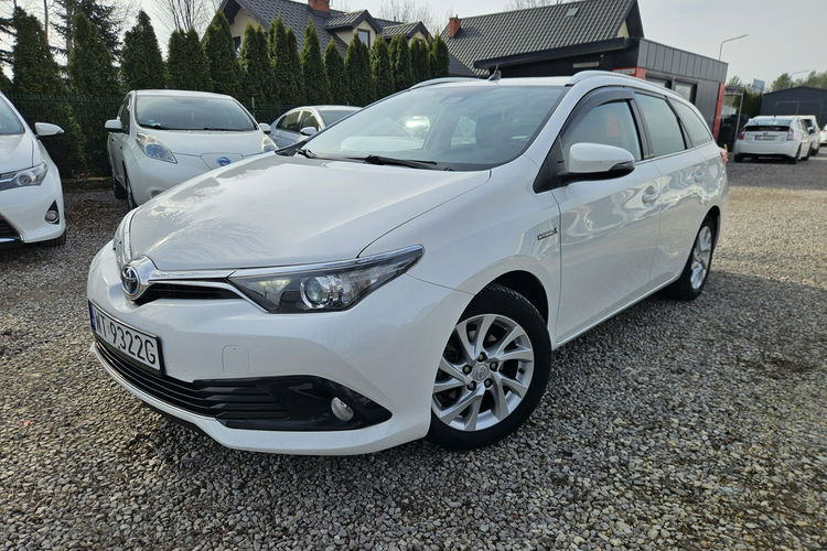 Toyota Auris 1.8 HSD 136KM Kamera Bardzo ładny zdjęcie 2