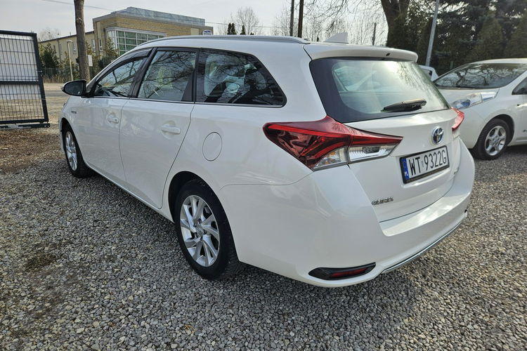 Toyota Auris 1.8 HSD 136KM Kamera Bardzo ładny zdjęcie 4