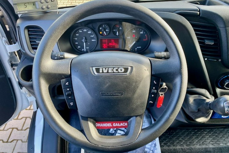 Iveco Daily 35S14 V THERMO KING MROŻNIA CHŁODNIA + PRĄD 220V / 251 tys.km / GWARANCJA zdjęcie 11