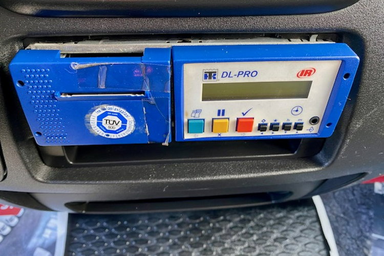 Iveco Daily 35S14 V THERMO KING MROŻNIA CHŁODNIA + PRĄD 220V / 251 tys.km / GWARANCJA zdjęcie 15