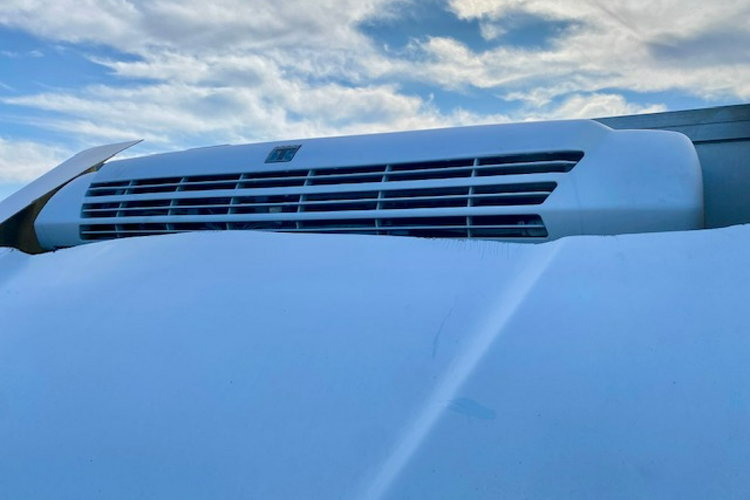 Iveco Daily 35S14 V THERMO KING MROŻNIA CHŁODNIA + PRĄD 220V / 251 tys.km / GWARANCJA zdjęcie 17