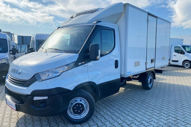 Iveco Daily 35S14 V THERMO KING MROŻNIA CHŁODNIA + PRĄD 220V / 251 tys.km / GWARANCJA zdjęcie 3