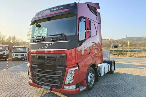 Volvo FH4 500 / AUTOMAT / LOW DECK / NA 25 LECIE / TV /