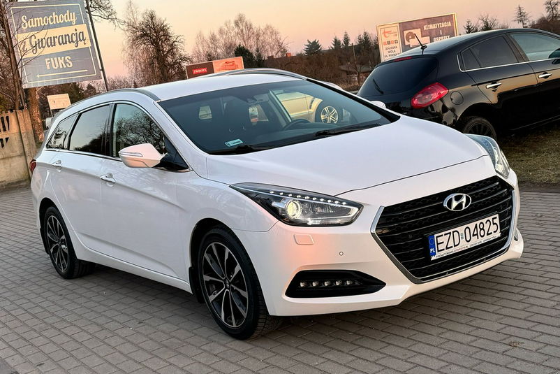 samochód osobowy Hyundai zdjęcie 1