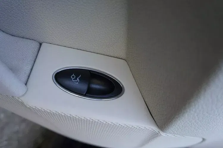 Mercedes klasa-e zdjęcie 25