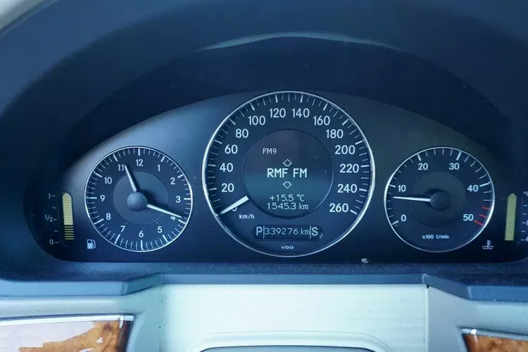 Mercedes klasa-e zdjęcie 29