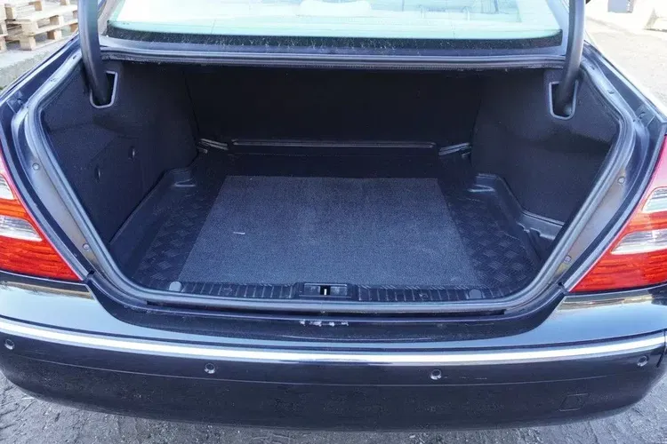 Mercedes klasa-e zdjęcie 31