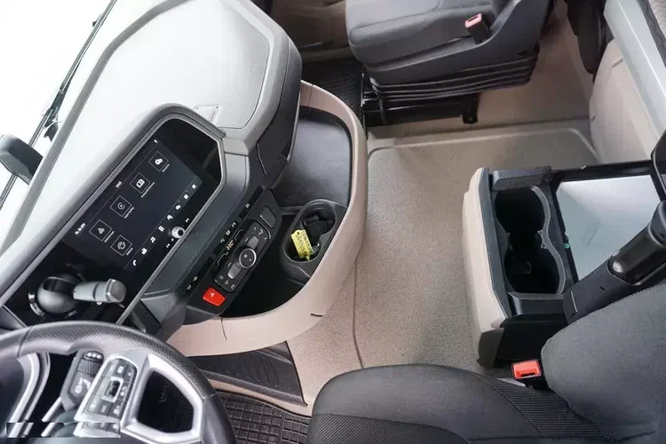 DAF XG / 480 / ACC / EURO 6 / ZESTAW PRZEJAZDOWY 120 M3 zdjęcie 9