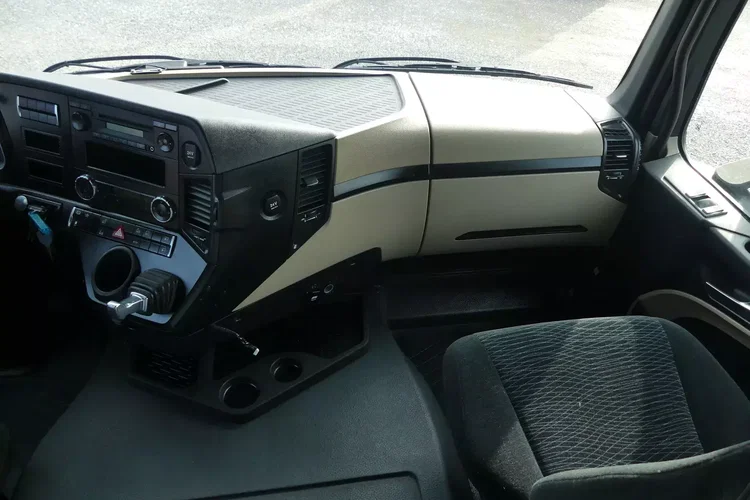Mercedes ACTROS 2543 MP4 / EURO 6 / ZESTAW PRZESTRZENNY / zdjęcie 38