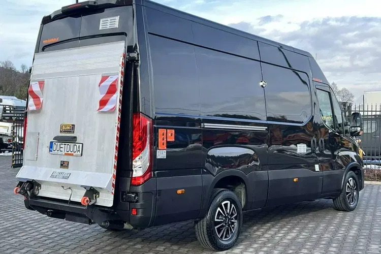 Iveco Daily 35S18 zdjęcie 12