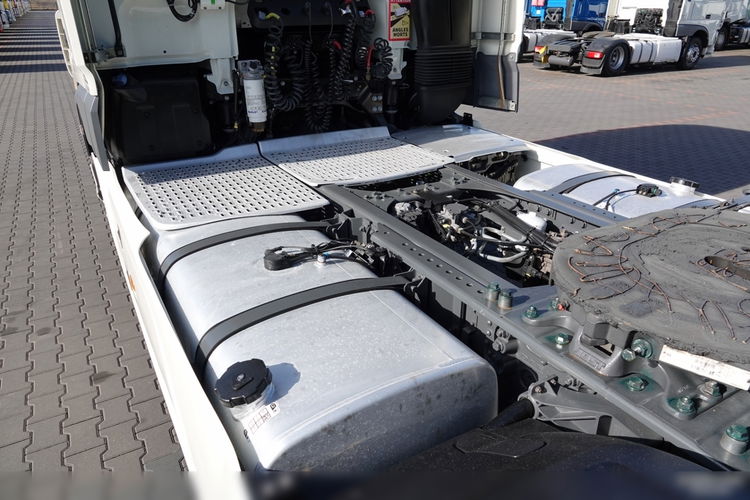 DAF XF 480 / SUPER SPACE CAB / KLIMA POSTOJOWA / OPONY 100% / PO KONTRAKCIE SERWISOWYM  zdjęcie 14