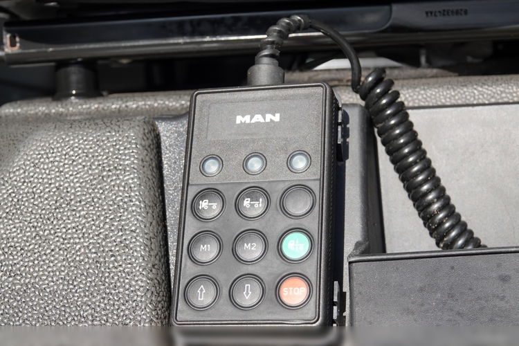 MAN TGX 18.470 / RETARDER / CAŁY NA PODUSZKACH / NOWY MODEL / GM / PO KONTRAKCIE SERWISOWYM zdjęcie 24