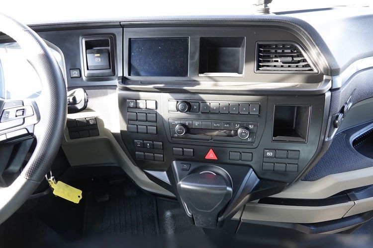 MAN TGX 18.470 / RETARDER / CAŁY NA PODUSZKACH / NOWY MODEL / GM / PO KONTRAKCIE SERWISOWYM zdjęcie 31