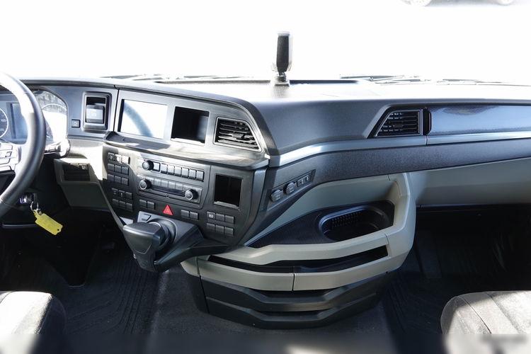 MAN TGX 18.470 / RETARDER / CAŁY NA PODUSZKACH / NOWY MODEL / GM / PO KONTRAKCIE SERWISOWYM zdjęcie 32