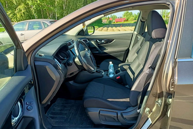 Qashqai Nissan Qashqai 1.2 17r zdjęcie 5