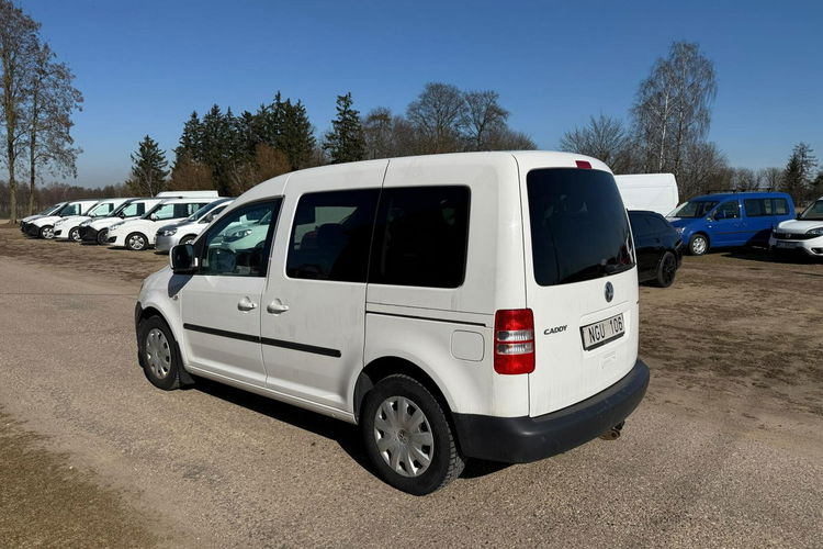 Volkswagen Caddy 2.0 MPI 109 KM 5 osobowy Nowa instalacja LPG zdjęcie 4