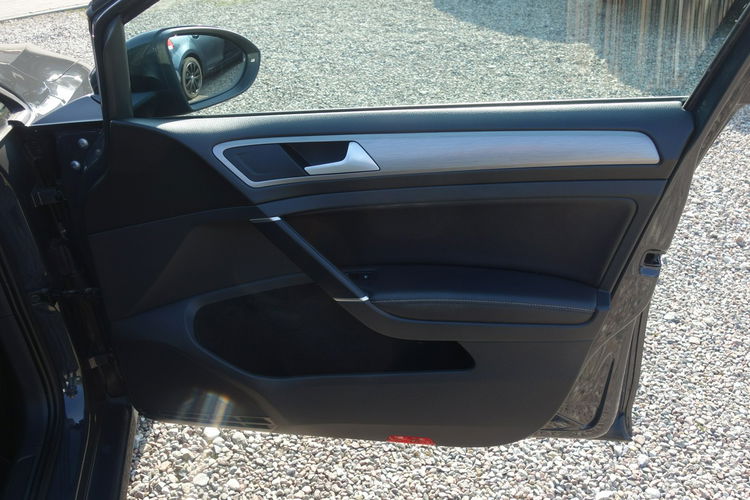 Golf Volkswagen Golf 7 1.6 diesel 110km automat pół skóry nawi zdjęcie 15