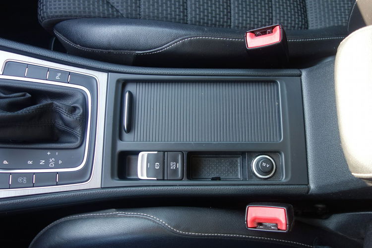 Golf Volkswagen Golf 7 1.6 diesel 110km automat pół skóry nawi zdjęcie 21