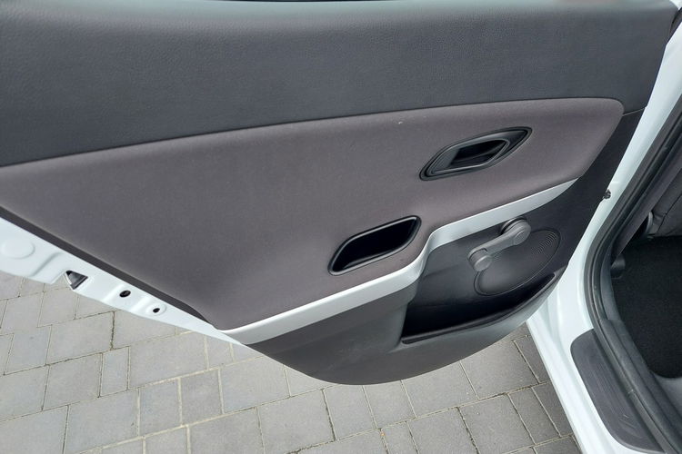 Kia Cee'd Rezerwacja zdjęcie 16