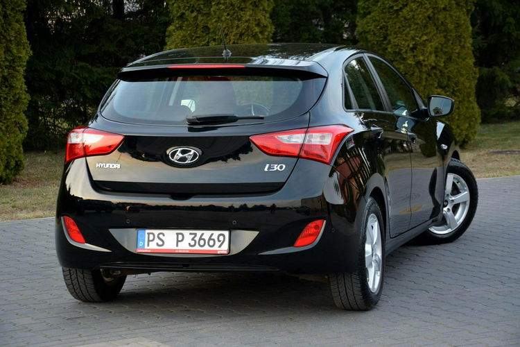 Hyundai i30 Ledy Klima Parktronic 1-Ręce Oryginał do końca serwis Aso zdjęcie 14