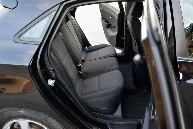 Hyundai i30 Ledy Klima Parktronic 1-Ręce Oryginał do końca serwis Aso zdjęcie 15