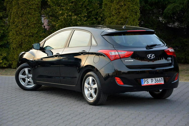 Hyundai i30 Ledy Klima Parktronic 1-Ręce Oryginał do końca serwis Aso zdjęcie 6