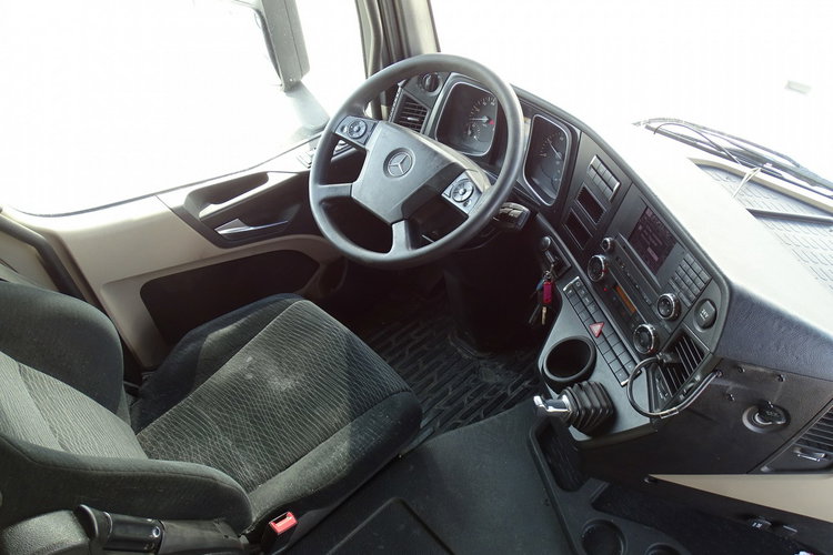 Mercedes ACTROS 1833 Plandeka Z zsuwanymi Bokami Buty EURO 6 KLIMA , Blokada Mostu , Książka Serwisowa , Kabina Stream Space zdjęcie 9