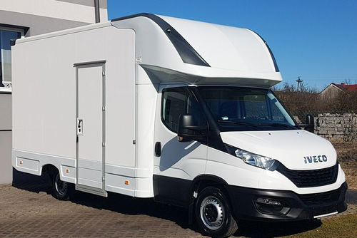 Iveco Daily KONTENER NISKOPODŁOGOWY 4.43x2.23x2.42 SKLEP BAR FOODTRUCK KAMPER AC