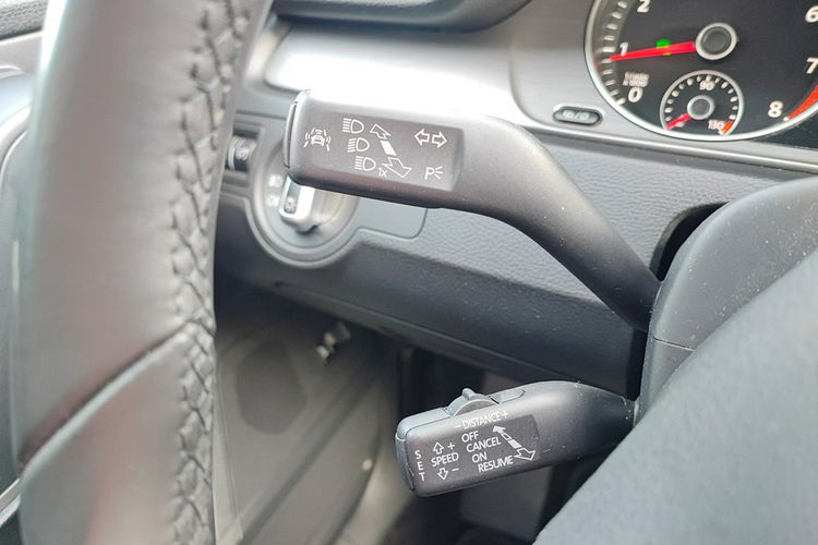 Volkswagen Passat Comfortline 2.0 + DSG + pełny serwis i oryginalny lakier zdjęcie 11