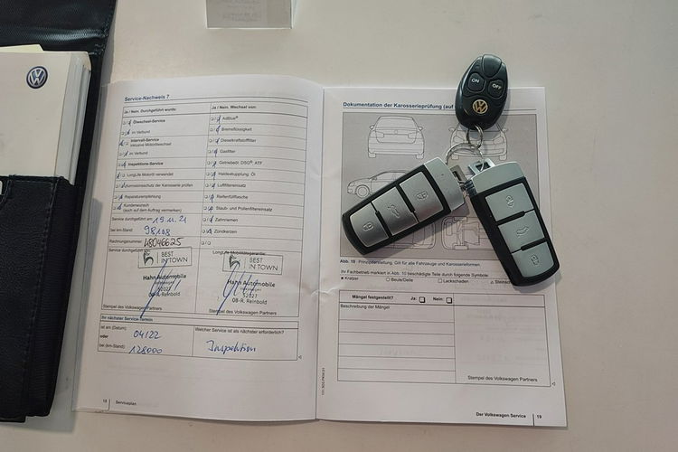 Volkswagen Passat Comfortline 2.0 + DSG + pełny serwis i oryginalny lakier zdjęcie 22