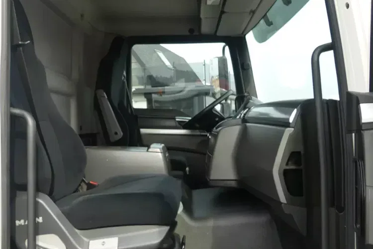 MAN TGL 12.200 / KONTENER + WINDA / AUTOMAT / EURO 6 / zdjęcie 24