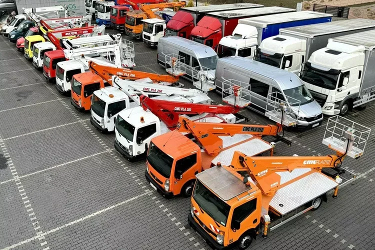 Nissan Zwyżka / Podnośnik Koszowy / 4X4 / CABSTAR / MAXITY / SPRINTER zdjęcie 1