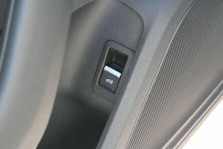 Audi A4 Gwarancja G.Fotele Automat Kamera Navi zdjęcie 18