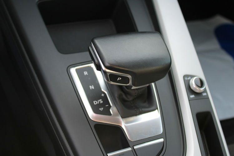 Audi A4 Gwarancja G.Fotele Automat Kamera Navi zdjęcie 29