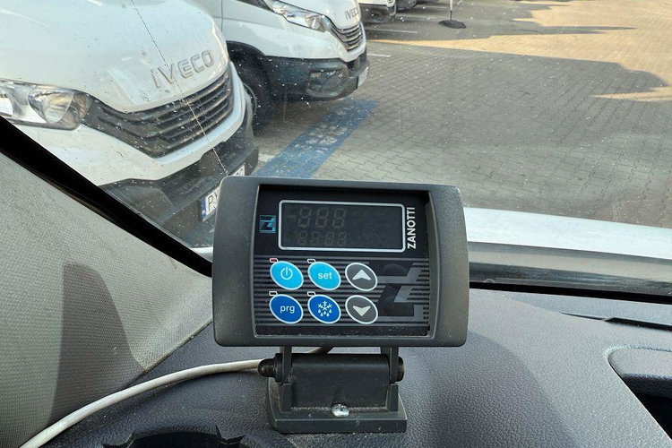 Renault MASTER zdjęcie 8