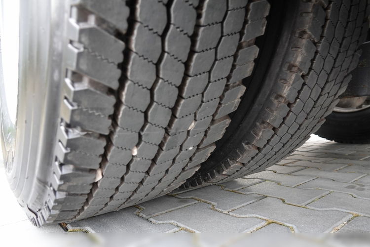 DAF XF 480 / SUPER SPACE CAB / KLIMA POSTOJOWA / OPONY 100% / 290 TYS KM / PO ZŁOTYM KONTRAKCIE SERWISOWYM zdjęcie 21