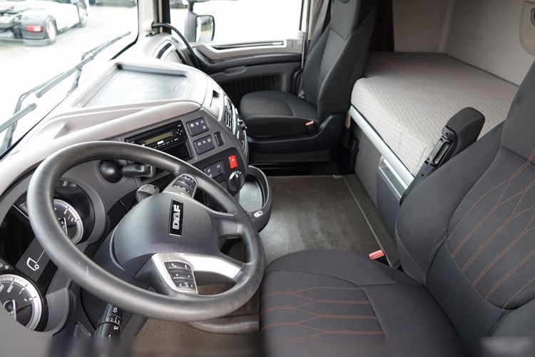 DAF XF 480 / SUPER SPACE CAB / KLIMA POSTOJOWA / OPONY 100% / 290 TYS KM / PO ZŁOTYM KONTRAKCIE SERWISOWYM zdjęcie 25