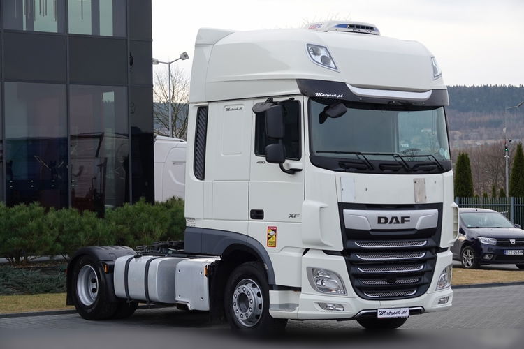 DAF XF 480 / SUPER SPACE CAB / KLIMA POSTOJOWA / OPONY 100% / 290 TYS KM / PO ZŁOTYM KONTRAKCIE SERWISOWYM zdjęcie 2