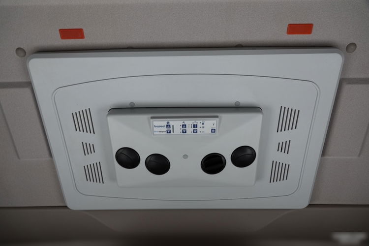 DAF XF 480 / SUPER SPACE CAB / KLIMA POSTOJOWA / OPONY 100% / 290 TYS KM / PO ZŁOTYM KONTRAKCIE SERWISOWYM zdjęcie 36