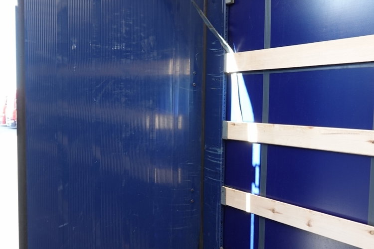 Schmitz / FIRANKA / STANDARD / OPONY 100% / MAŁO UŻYWANA zdjęcie 21