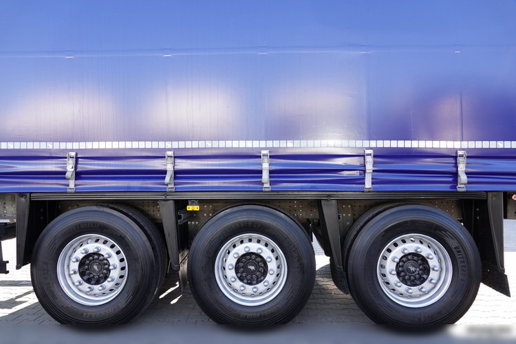 Schmitz / FIRANKA / STANDARD / OPONY 100% / MAŁO UŻYWANA zdjęcie 25