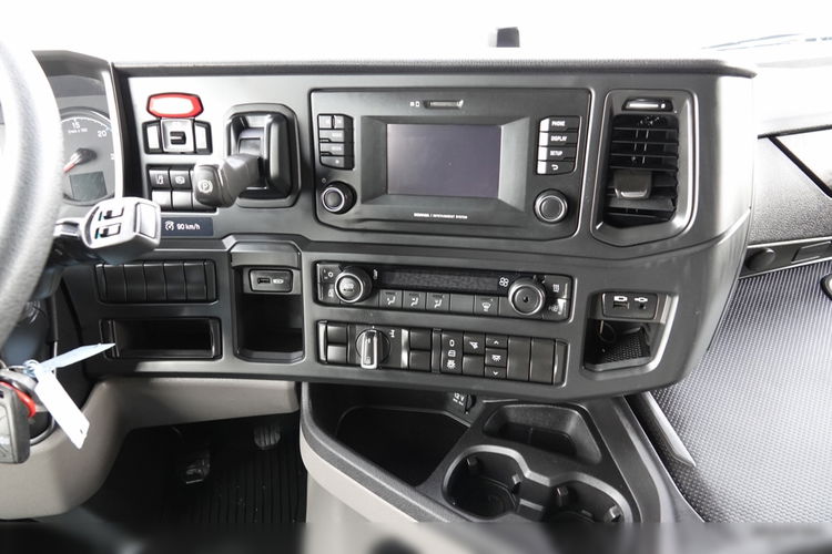 Scania R 500 / RETARDER / 345 TYŚ. KM / PO KONTRAKCIE SERWISOWYM zdjęcie 31
