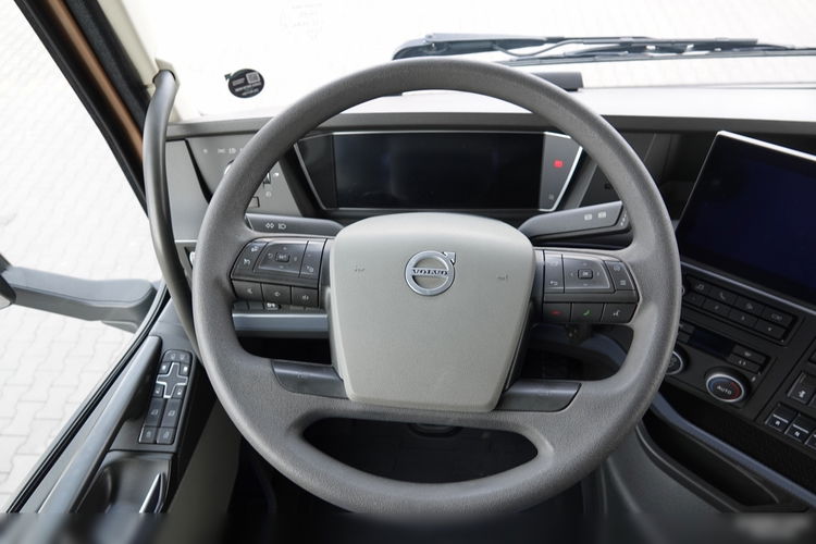Volvo FH 500 / XXL / EURO 6 / 2022 / PO KONTRAKCIE SERWISOWYM zdjęcie 29