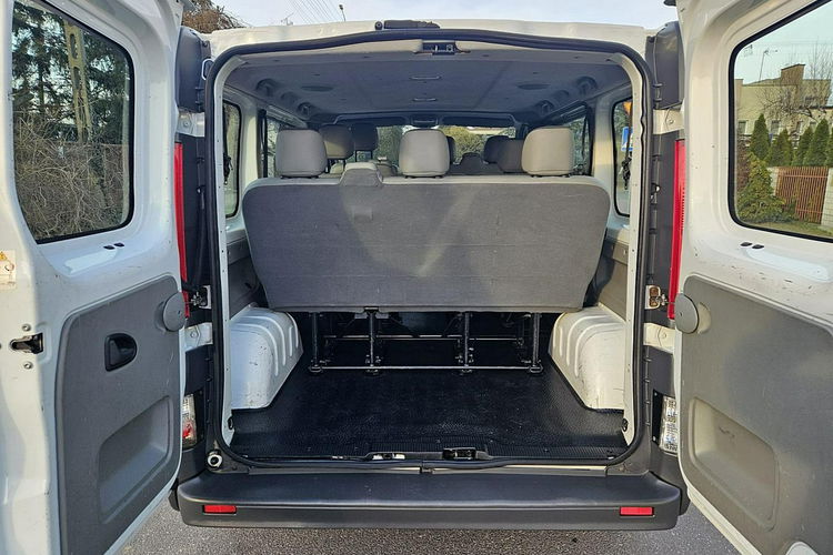 Opel Vivaro Pack klim 9 miejsc zdjęcie 14