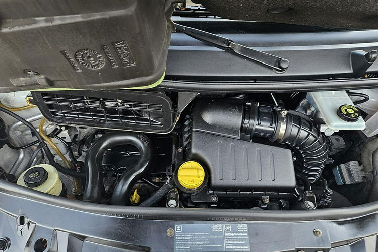 Opel Vivaro Pack klim 9 miejsc zdjęcie 17
