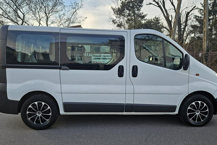 Opel Vivaro Pack klim 9 miejsc zdjęcie 18