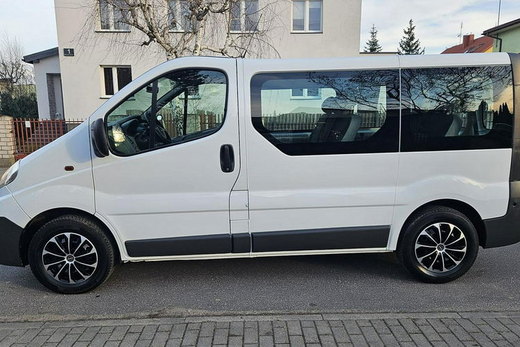 Opel Vivaro Pack klim 9 miejsc zdjęcie 19